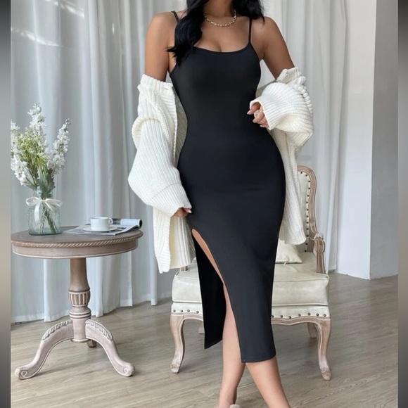 Dress - Picture 4 of 4